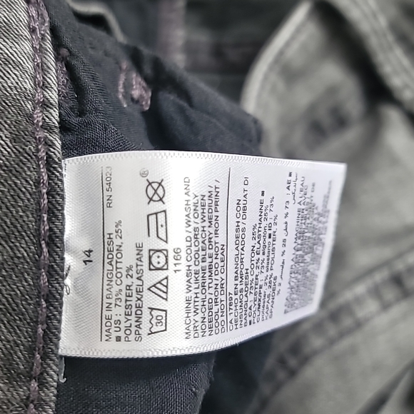 Old Navy Rockstar Super Skinny Jeans - Picture 7 of 8